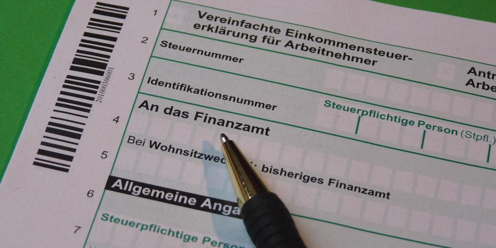 Steuererklärung mit Angabe der Steuerlichen Identifikationsnummer (Steuer-ID)